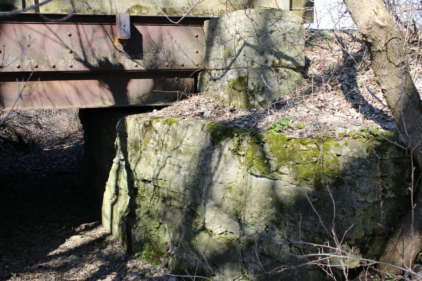 North abutment